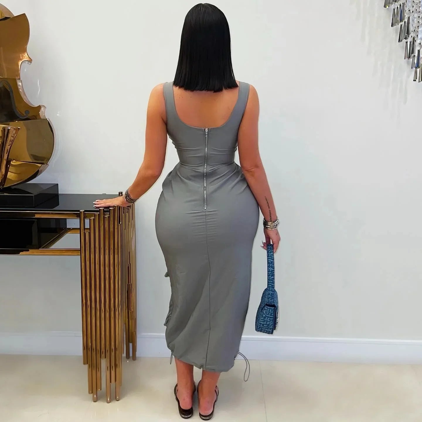 CM.YAYA 2025 Summer O-neck Mult Pockets Cargo Midi Long Dress Women Sleeveless Casual Bodycon Night Club Party Dresses Vestidos